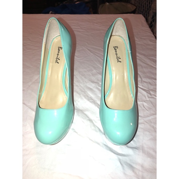 Mint blue platform high heels - Picture 3 of 3
